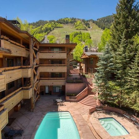 Fasching Haus Unit 8, Deluxe Townhouse W/ A/C, Private Deck, 2 Blocks To Downtown Villa Aspen Exterior photo